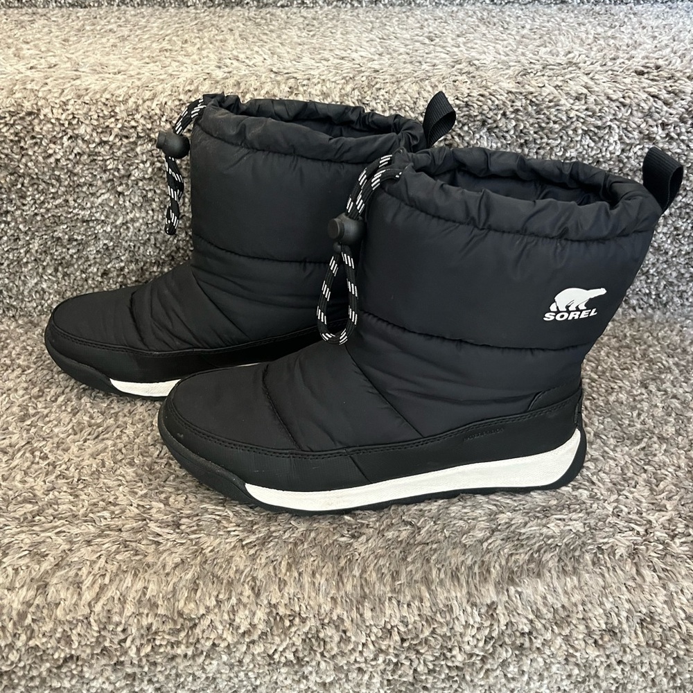 Sorel Black and Gray Winter Footwear
